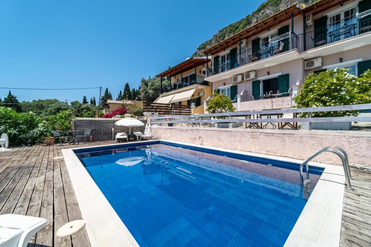 Aparthotel Spyridoula 4